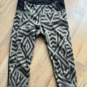 lululemon short leggings capri crop